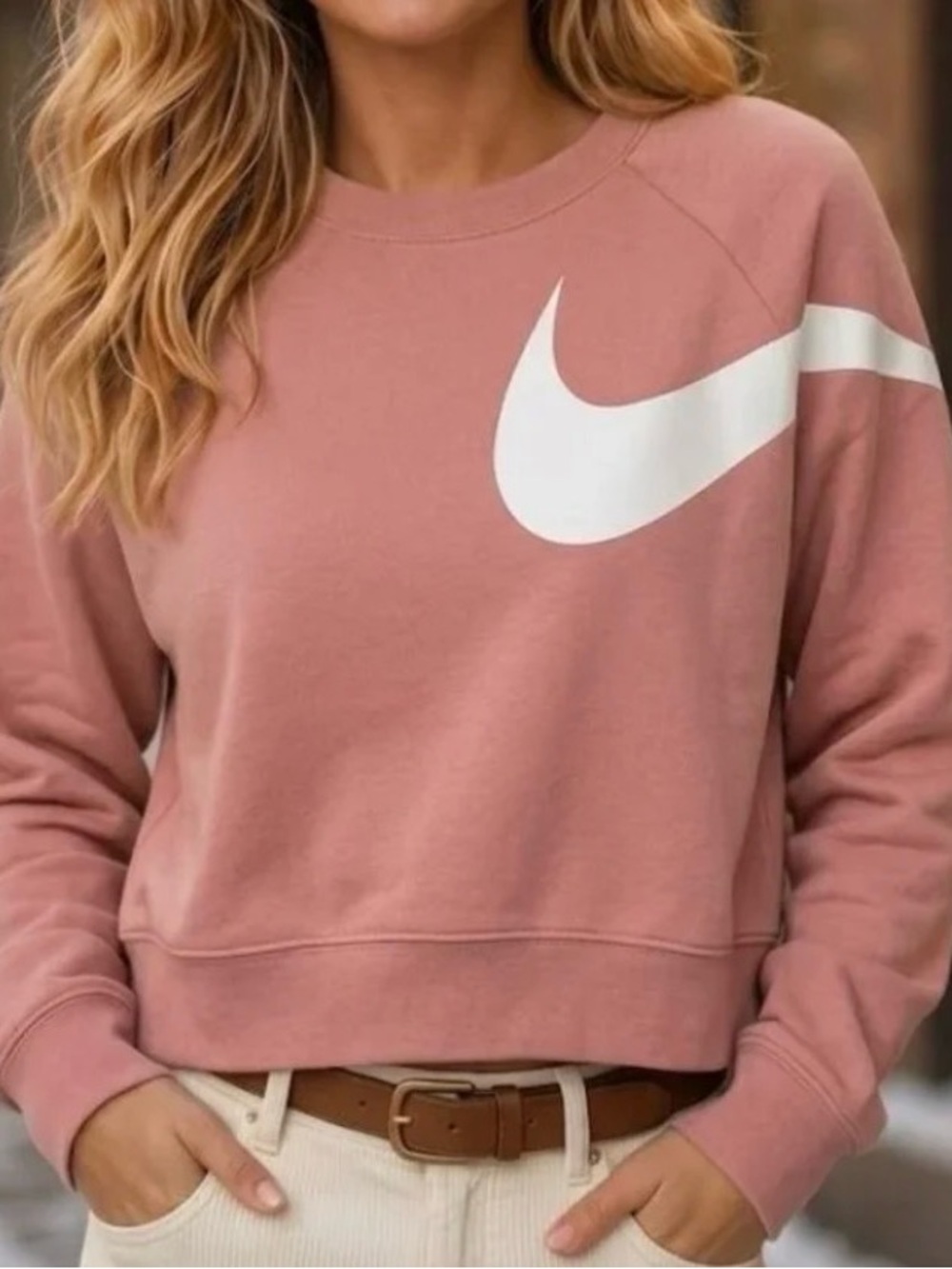 Nike Dry Versa Pink Cropped training Shirt Small